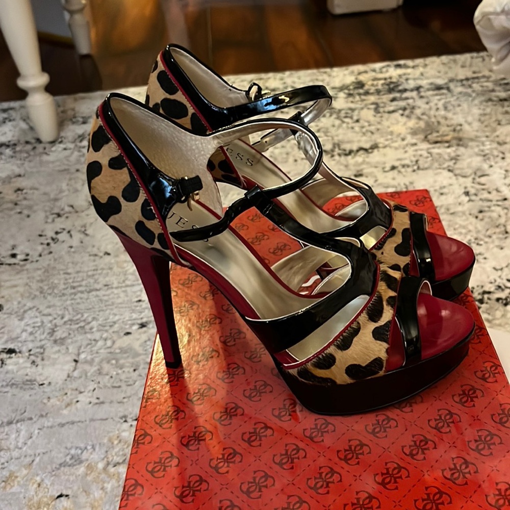 Platform sandals
